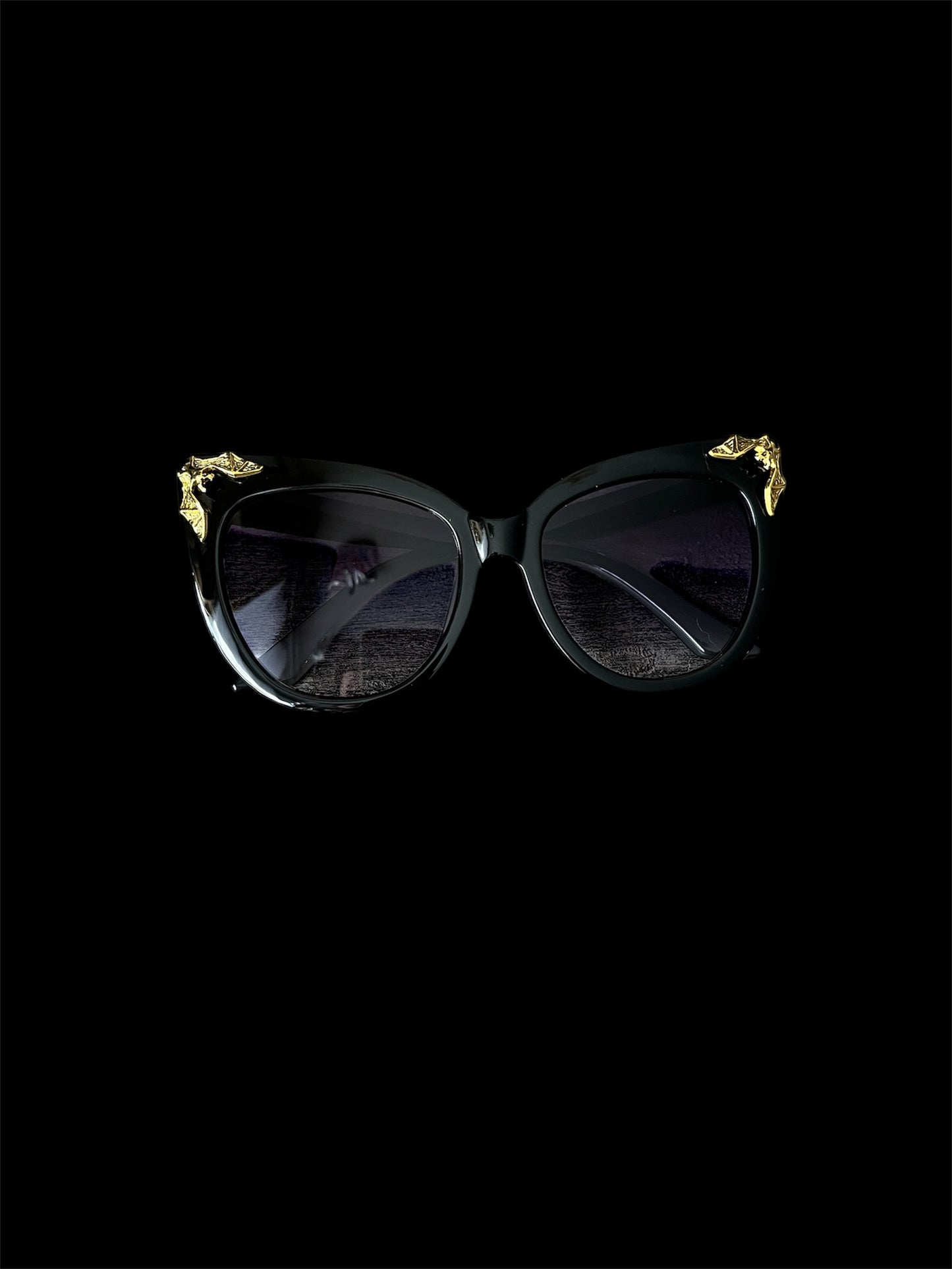 Cat-Eye Gold Bat Charm Sunglasses