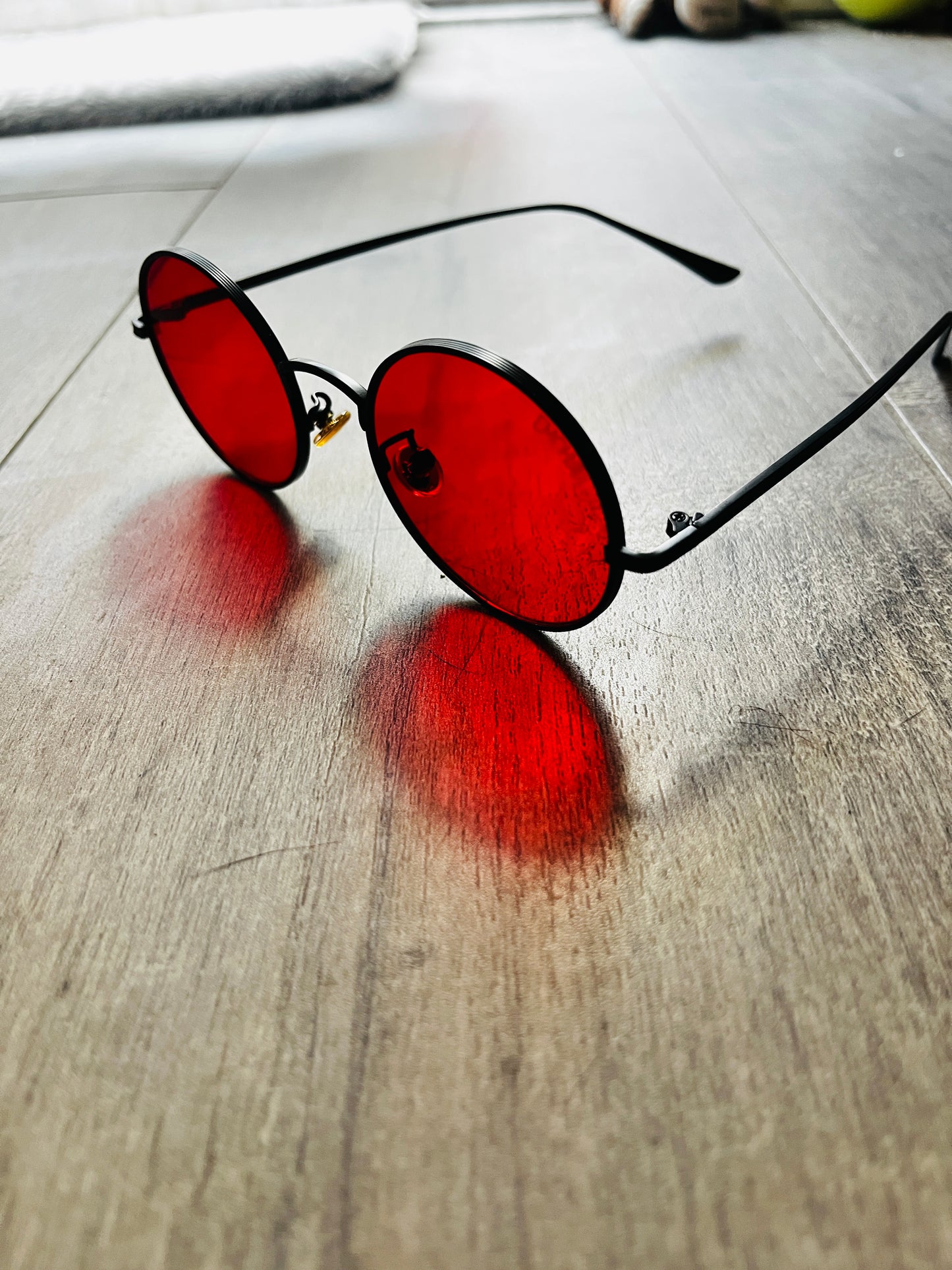 Hellsing  Round Red Black Sunglasses