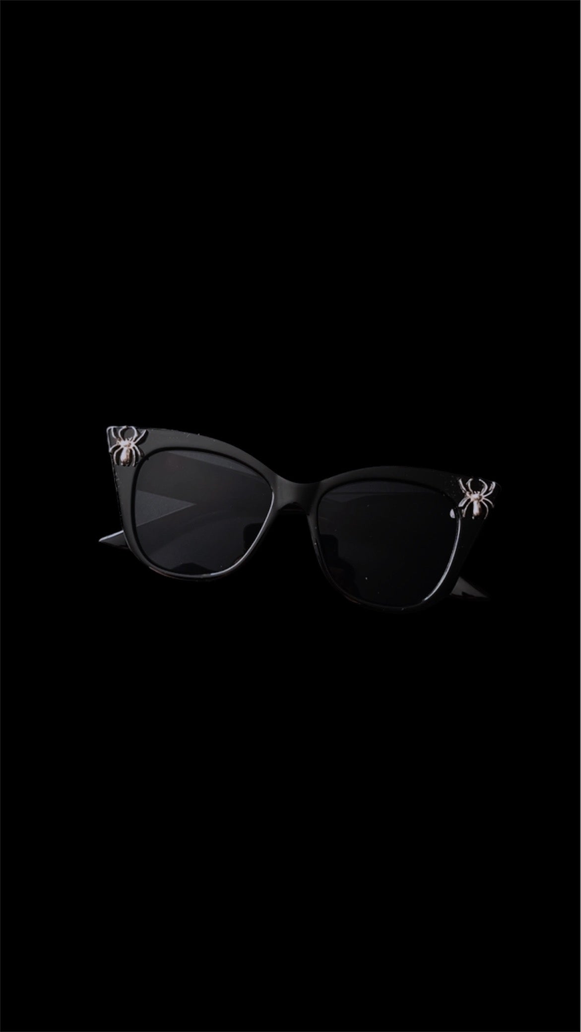 Spider Charm Mod Black Cat Eye Sunglasses