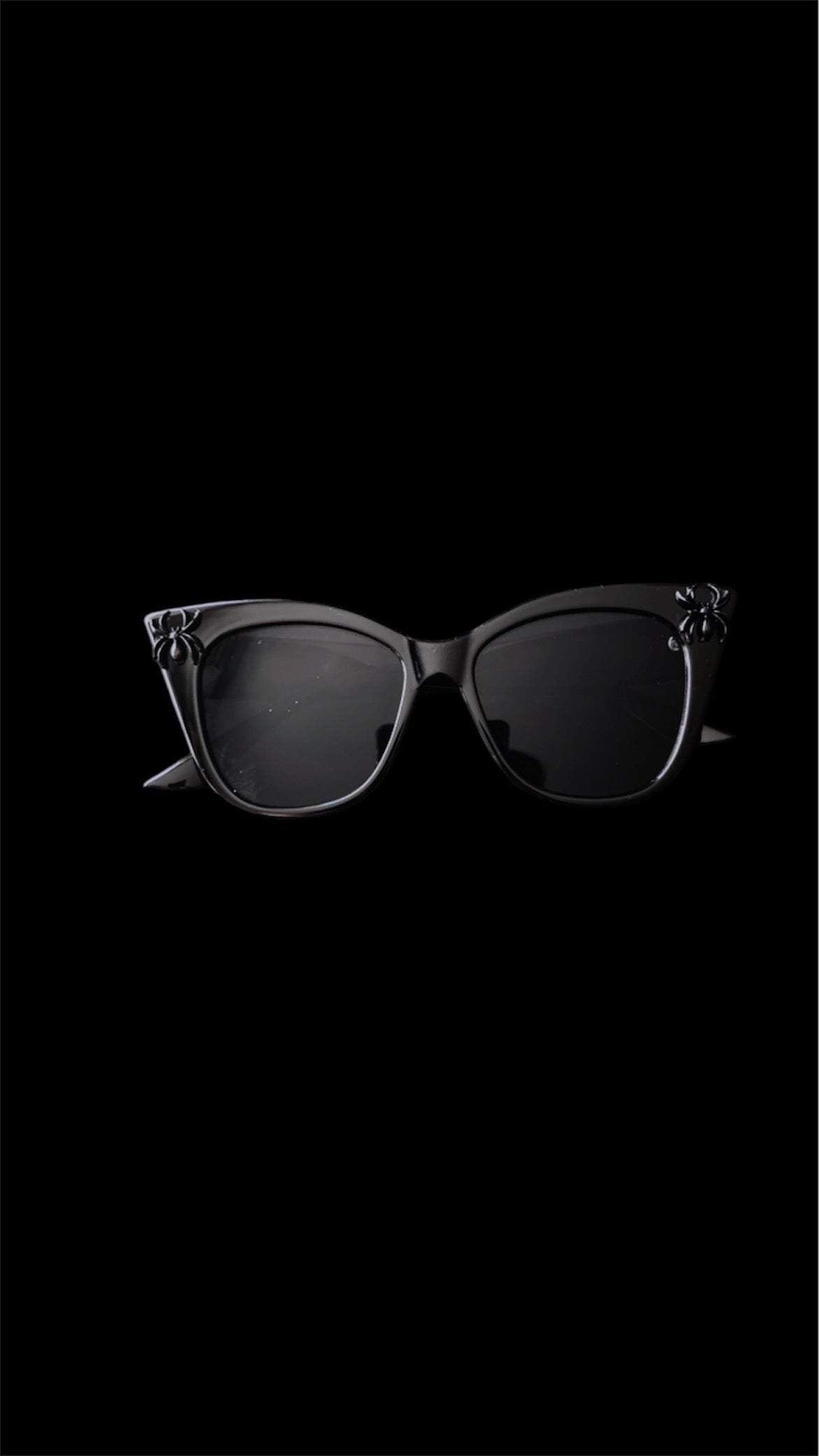 Spider Charm Mod Black Cat Eye Sunglasses