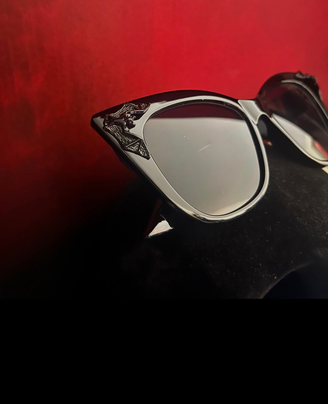 Mods| Bat Charm Sunglasses