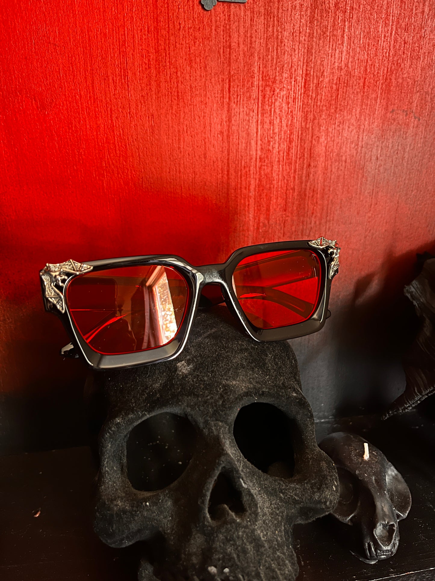 Retro Red Lens Sunglasses